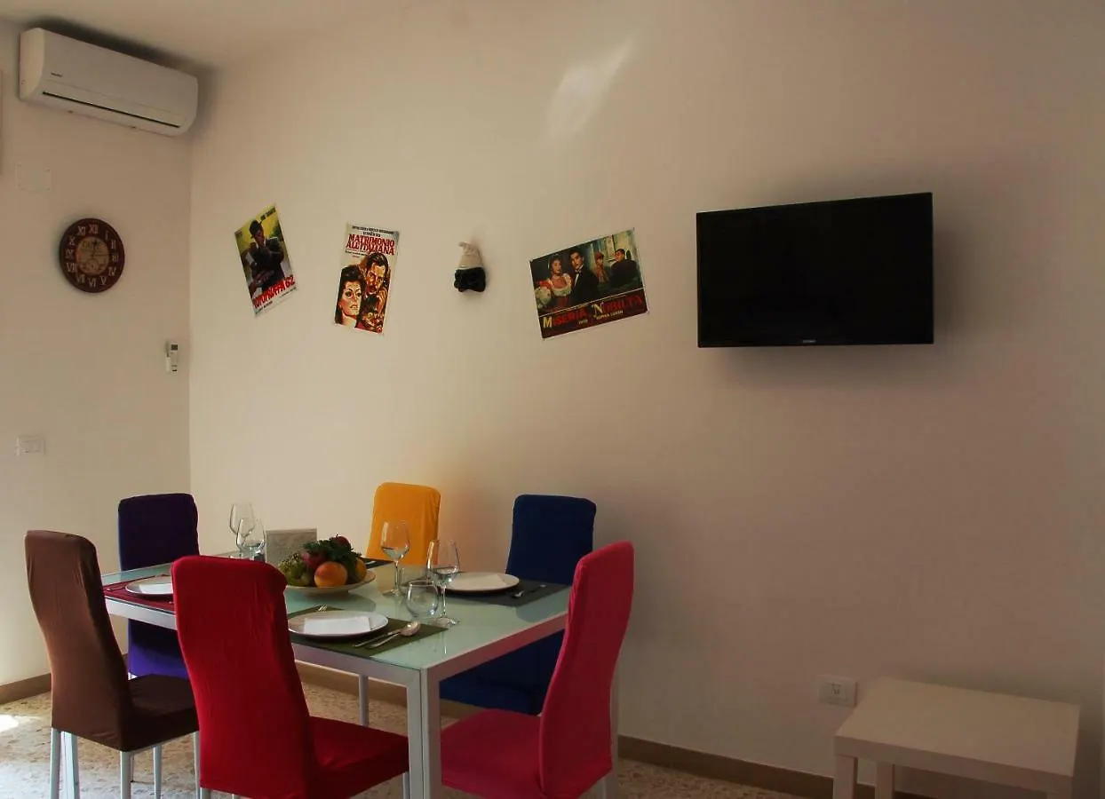 La Casa Tra I Musei Apartment Naples Italy