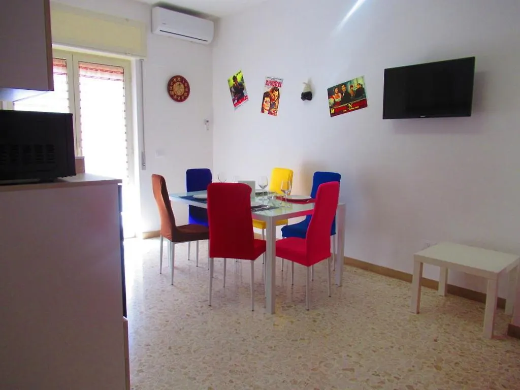 La Casa Tra I Musei Apartment Naples